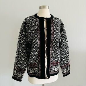 Nordic Design 100% Wool Cardigan Sweater Velvet Trim L
